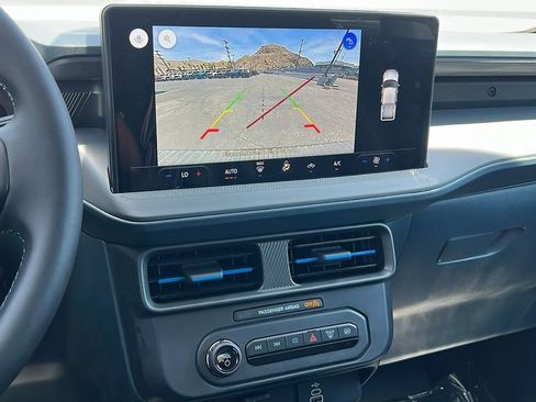 New 2025 Ford Maverick Lobo image 18