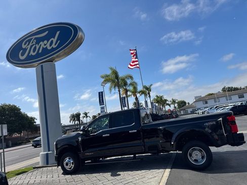Used 2025 Ford F350 Platinum w/ Platinum Plus Package AWD/4WD image 23