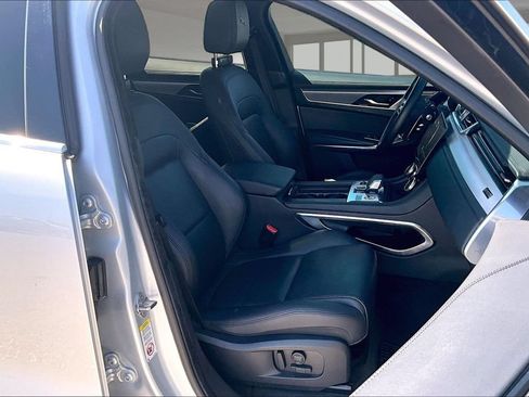 Used 2023 Jaguar F-PACE S AWD/4WD image 7
