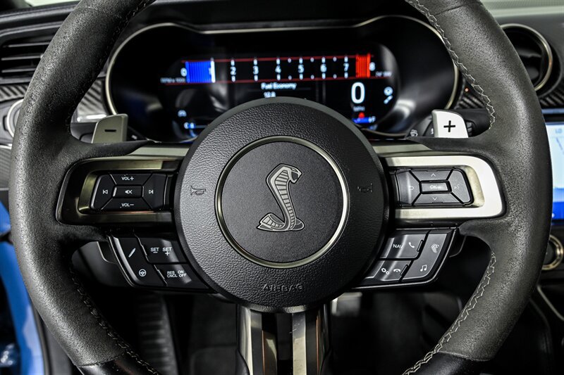 Used 2021 Ford Mustang Shelby GT500 w/ Carbon Fiber Track Pack RWD image 36