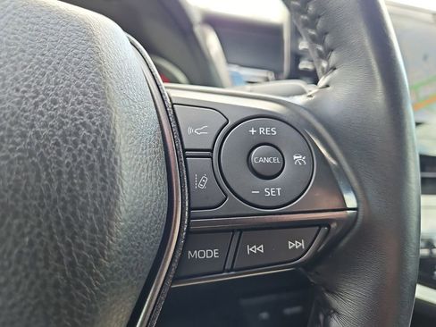 Used 2022 Toyota Camry XSE image 27