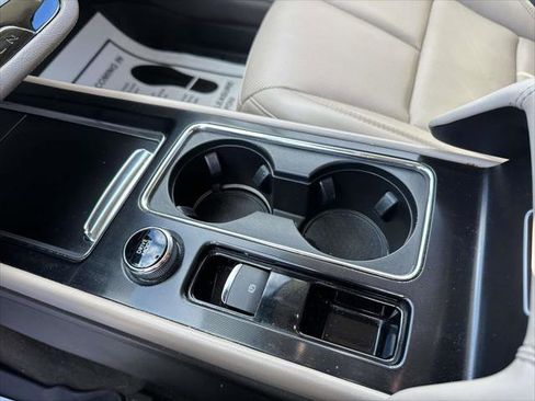 Used 2022 Lincoln Corsair AWD w/ Equipment Group 101A image 26