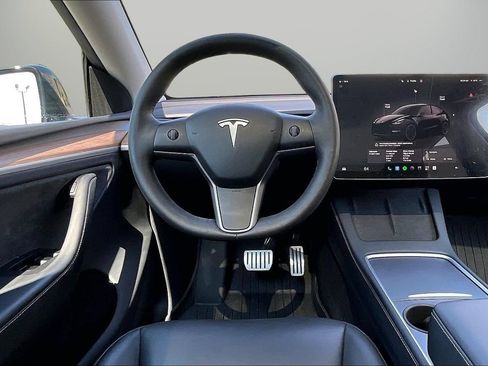 Used 2025 Tesla Model Y Performance AWD/4WD image 12