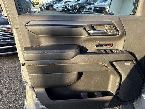 Used 2024 GMC Sierra 1500 AT4 w/ Technology Package image 24