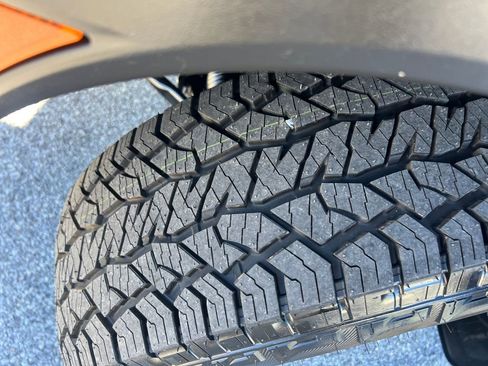 Used 2022 Nissan Frontier PRO-4X image 28