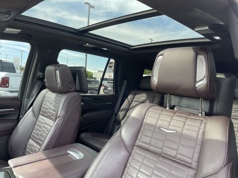 Used 2023 Cadillac Escalade Premium Luxury Platinum w/ LPO, Floor Liner Package AWD/4WD image 27