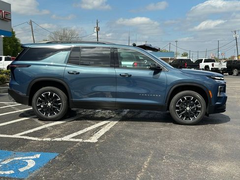 New 2026 Chevrolet Traverse LT image 4