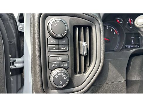 Used 2024 Chevrolet Silverado 1500 Custom AWD/4WD image 20