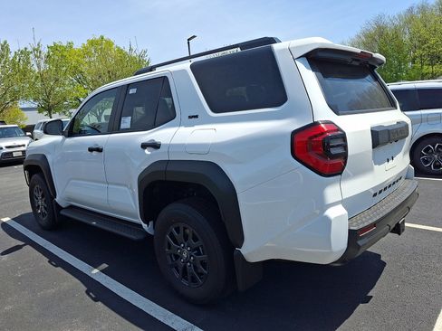 New 2026 Toyota 4Runner SR5 image 3
