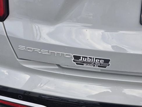 Used 2023 Kia Sorento SX FWD image 5