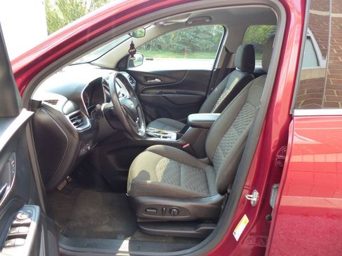 Used 2018 Chevrolet Equinox LT AWD/4WD image 25