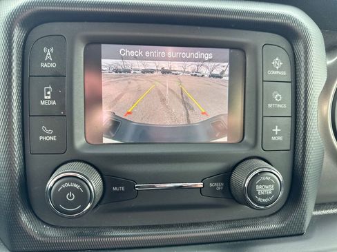 Certified 2021 Jeep Gladiator Sport image 20