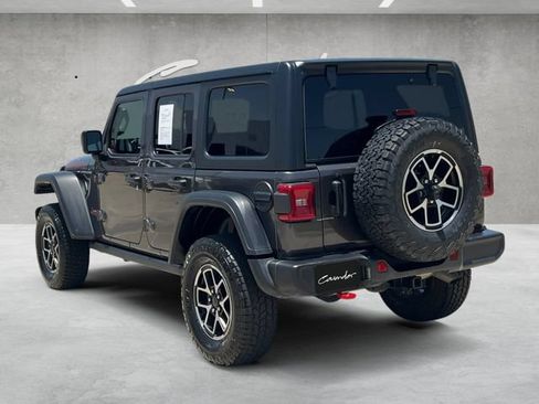 Used 2025 Jeep Wrangler Unlimited Rubicon AWD/4WD image 14