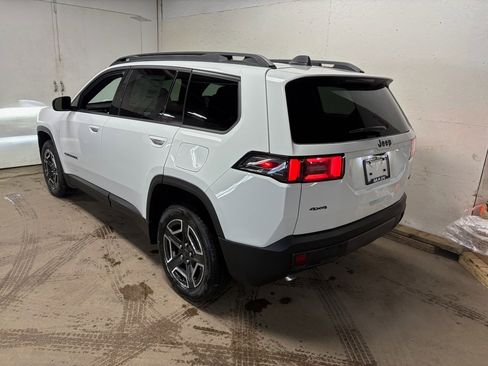 New 2026 Jeep Cherokee Laredo AWD/4WD image 7