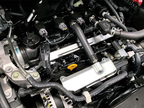 Certified 2025 Nissan Versa SV w/ Trunk Package image 31