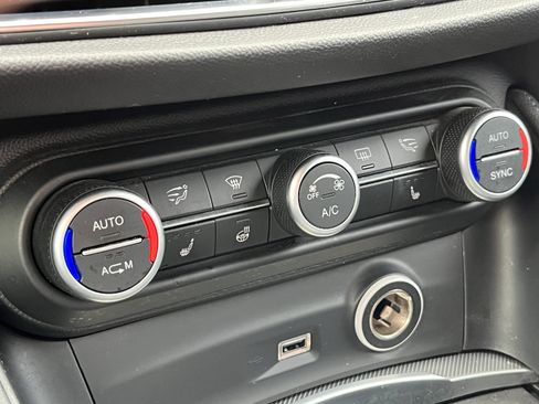 Used 2018 Alfa Romeo Stelvio Ti Sport AWD/4WD image 21