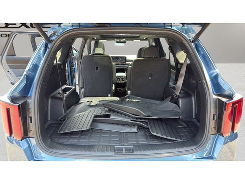 Used 2025 Kia Sorento SX Prestige AWD/4WD image 24
