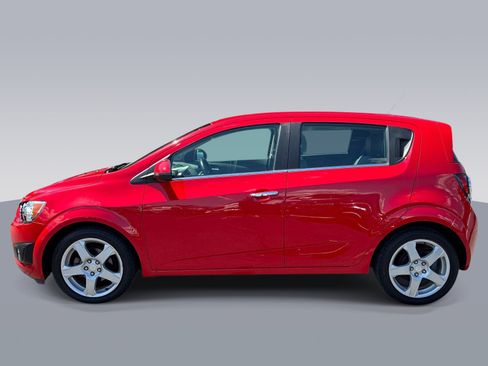 Used 2015 Chevrolet Sonic LTZ FWD image 3