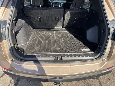Used 2018 Chevrolet Equinox LT image 16