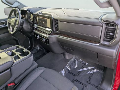 Used 2024 GMC Sierra 1500 Elevation AWD/4WD image 11