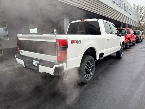 New 2026 Ford F350 Platinum w/ FX4 Off-Road Package image 4