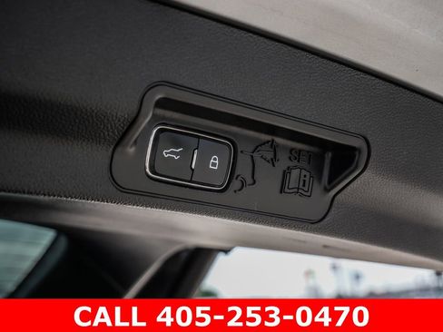 Used 2023 Ford Explorer XLT w/ Equipment Group 202A AWD/4WD image 14