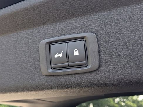 New 2025 Mitsubishi Outlander SEL image 14