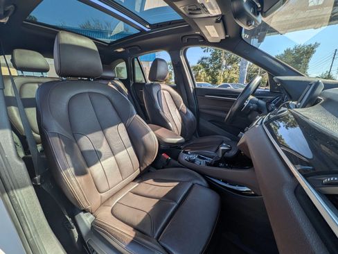 Used 2017 BMW X1 xDrive28i image 8