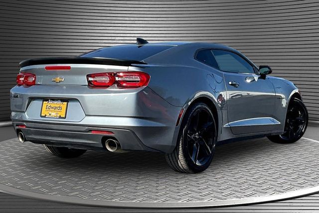 Used 2023 Chevrolet Camaro LT RWD image 6