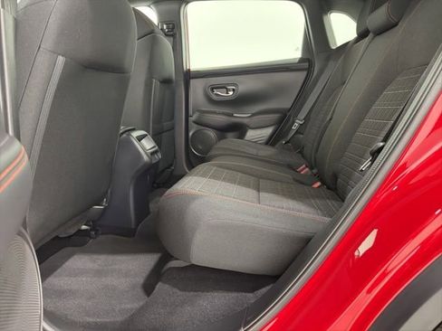 Used 2025 Honda HR-V Sport image 17