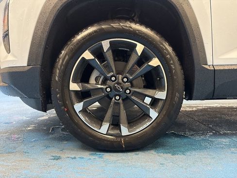 New 2026 Chevrolet Equinox RS w/ LPO, Floor Liner Package FWD image 15