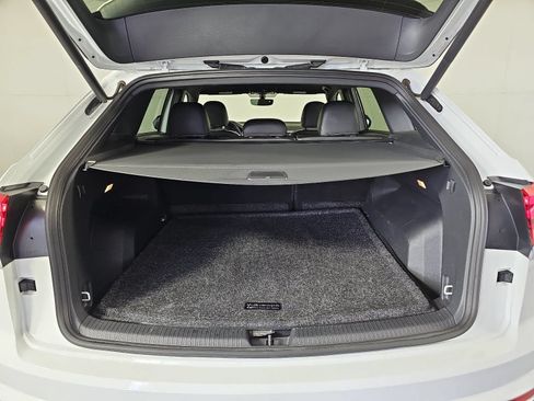 Used 2021 Volkswagen Atlas Cross Sport SE w/ Panoramic Sunroof Package FWD image 12
