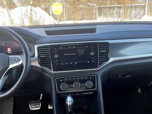 Used 2023 Volkswagen Atlas Cross Sport SEL Premium R-Line image 6