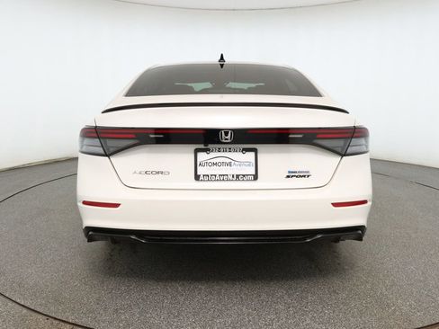 Used 2025 Honda Accord Sport image 5
