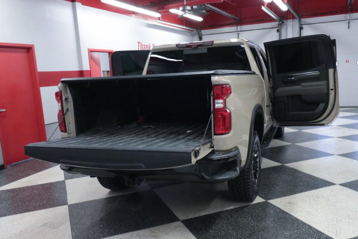 Used 2022 Chevrolet Silverado 1500 ZR2 w/ Technology Package AWD/4WD image 31