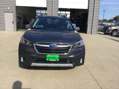 Used 2022 Subaru Outback Touring w/ Popular Package #2 AWD/4WD image 3