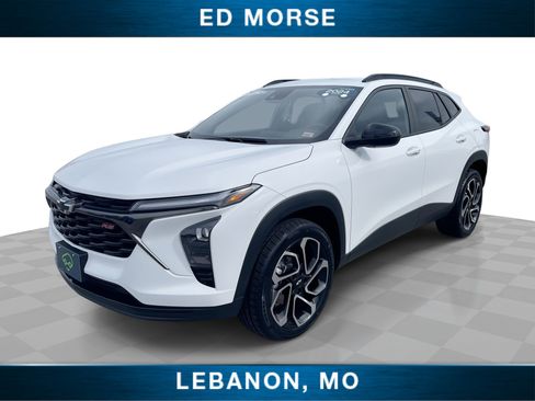 Certified 2024 Chevrolet Trax RS w/ Driver Confidence Package image 1