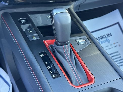 New 2025 Nissan Kicks SR image 25