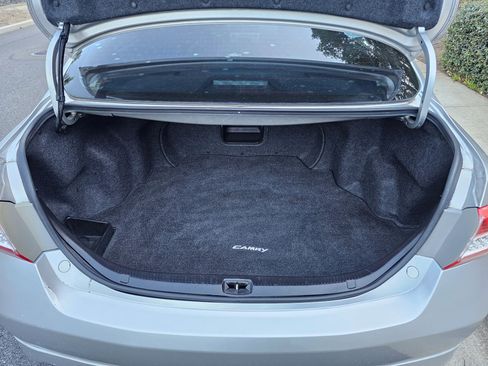 Used 2011 Toyota Camry SE image 25