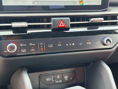 New 2026 Kia Sportage SX FWD image 23