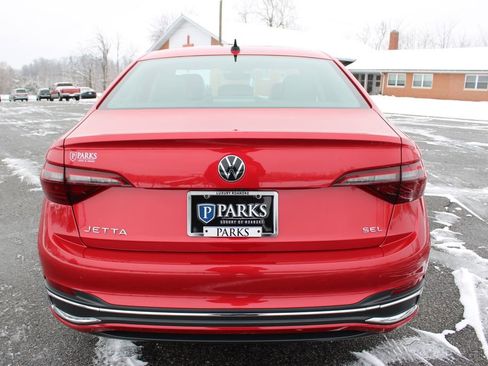 Used 2022 Volkswagen Jetta SEL image 8