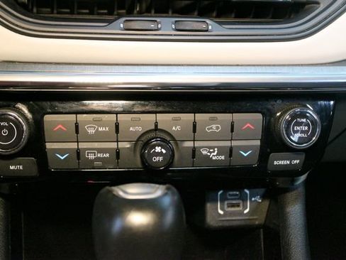 Used 2023 Jeep Compass Limited w/ Sun and Sound Group AWD/4WD image 26