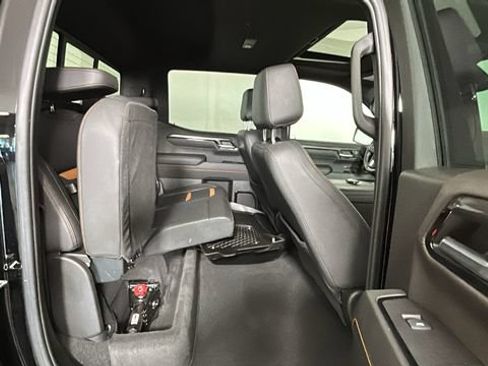 Used 2024 GMC Sierra 1500 AT4 w/ Technology Package AWD/4WD image 29
