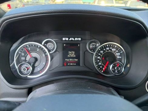 Used 2024 RAM 2500 Big Horn AWD/4WD image 24