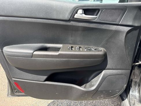 Used 2020 Kia Sportage LX w/ LX Popular Package FWD image 10
