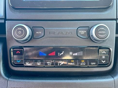 Used 2025 RAM ProMaster 3500 w/ Convenience Group FWD image 33