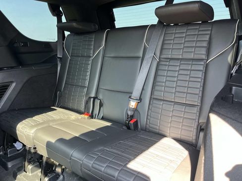 Used 2023 Cadillac Escalade V w/ LPO, ONYX Package AWD/4WD image 21