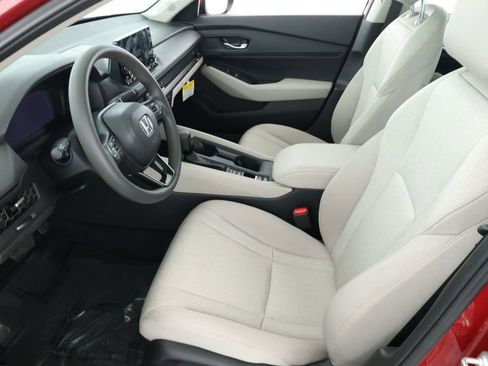 Used 2024 Honda Accord EX image 19