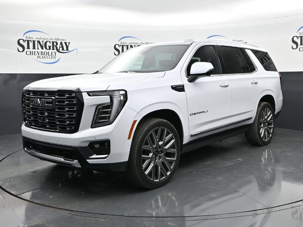 Used 2026 GMC Yukon Denali Ultimate w/ LPO, Floor Liner Package AWD/4WD image 3