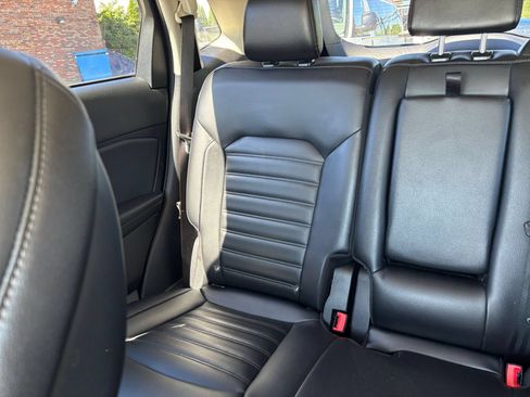 Used 2023 Ford Edge SEL AWD/4WD image 38